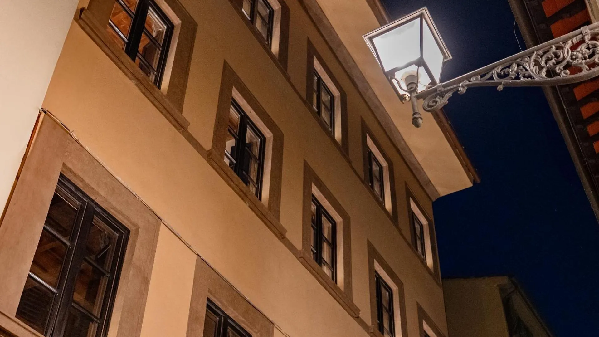 Palazzo Santa Monaca Aparthotel Florence