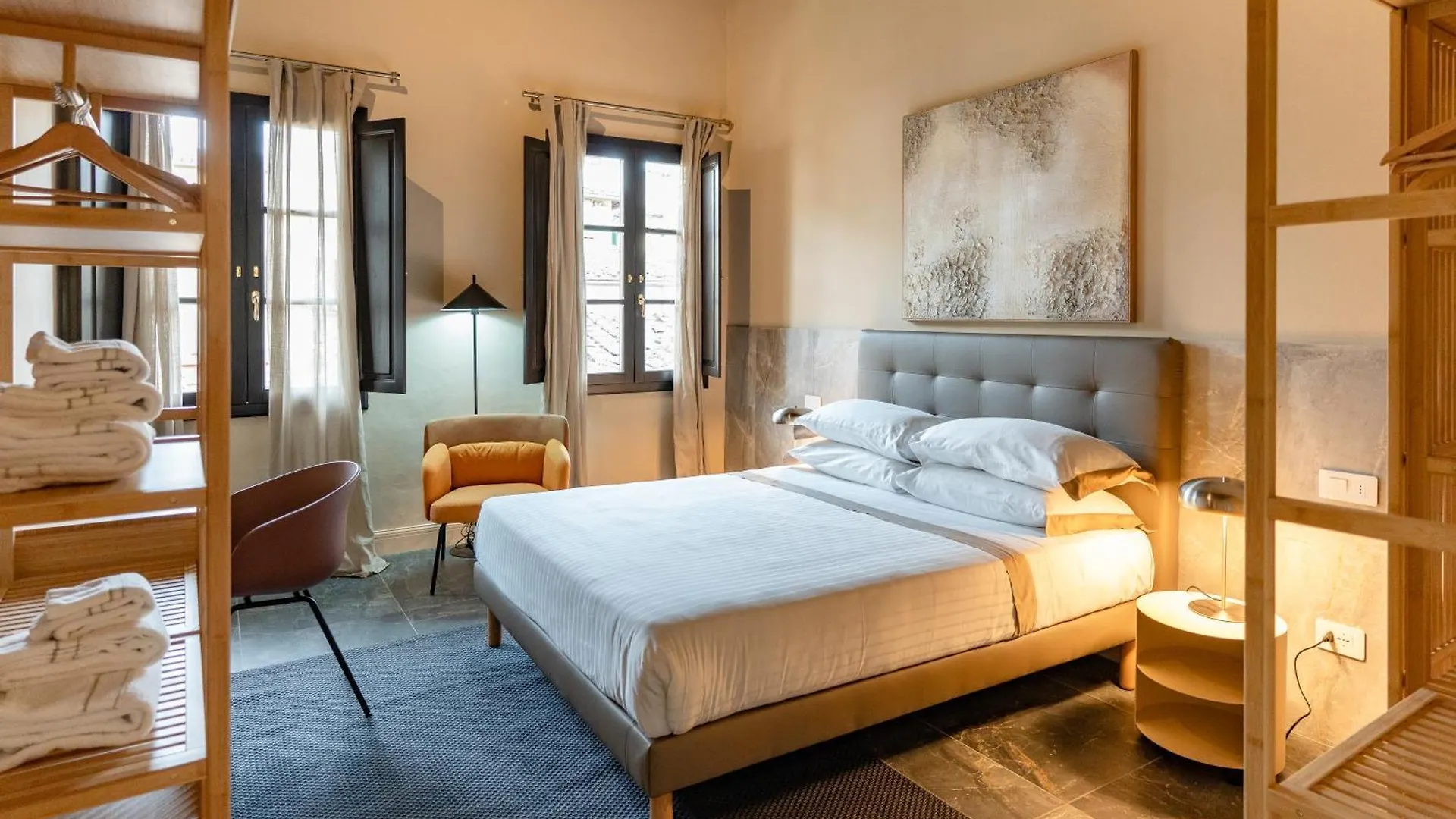 Palazzo Santa Monaca Aparthotel Florence