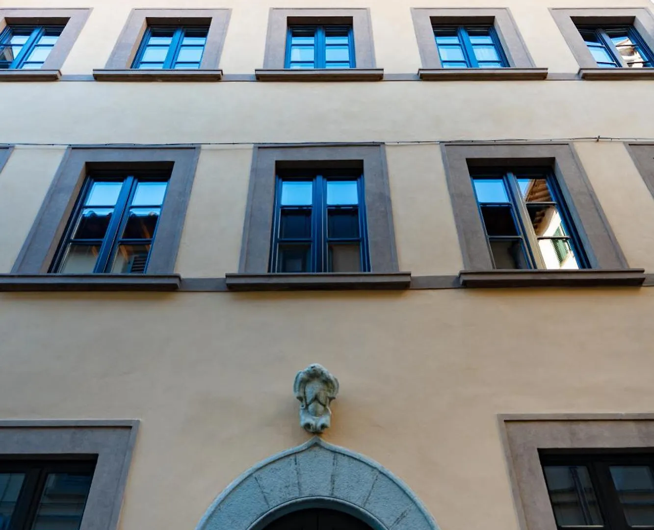 Palazzo Santa Monaca Aparthotel Florence