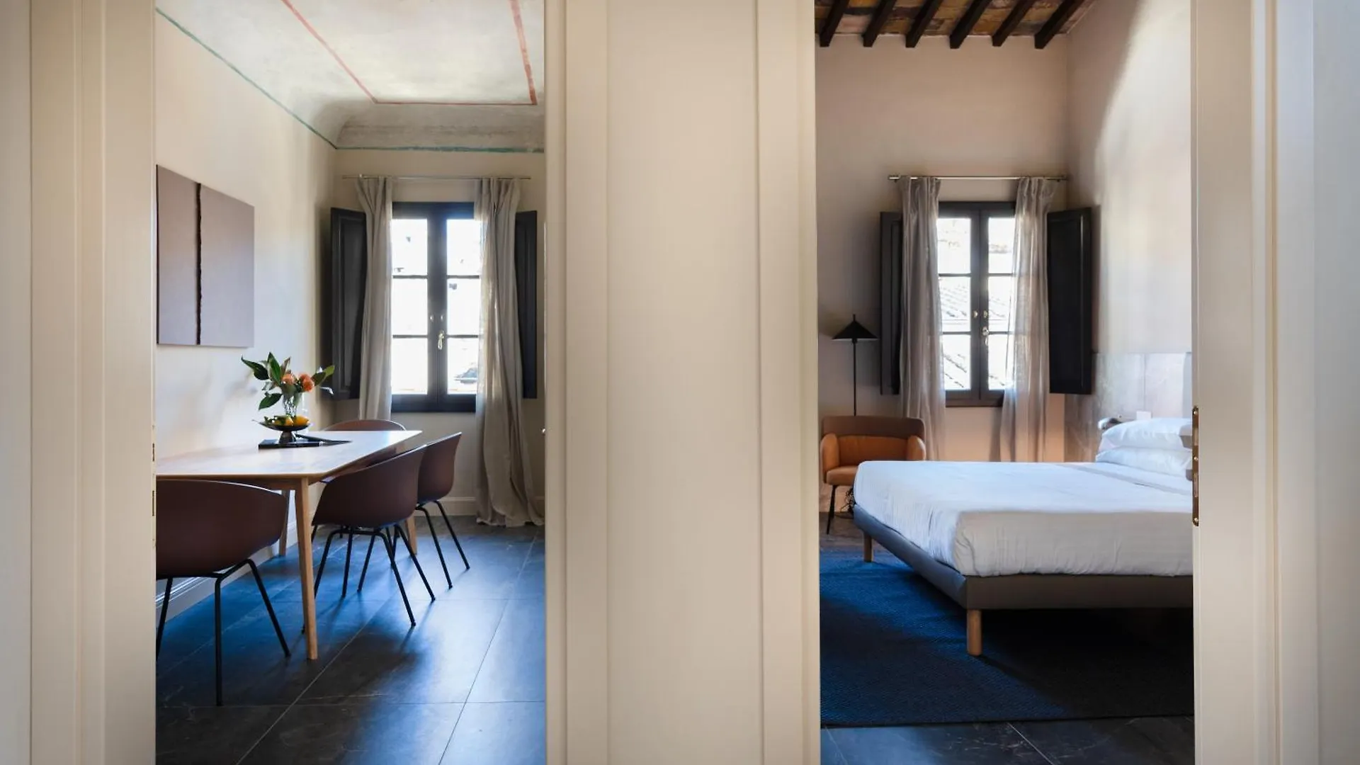Palazzo Santa Monaca Aparthotel Florence